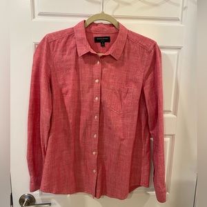 Banana Republic - Women’s Oxford Soft Wash Button Down Dress Shirt - Medium
